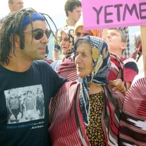 Polluting Paradise: il regista Fatih Akin al fianco degli abitanti della cittadina turca di Camburnu, devastata dall'inquinamento