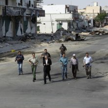The Oath of Tobruk: il filosofo e giornalista Bernard-Henri Lévy, in una scena del documentario da lui diretto sulla guerra in Libia
