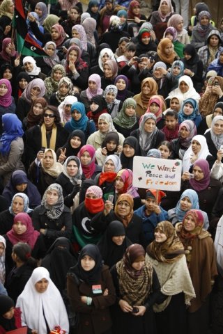 The Oath of Tobruk: le donne libiche in una scena del documentario sulla guerra che ha segnato la fine della dittatura di Gheddafi