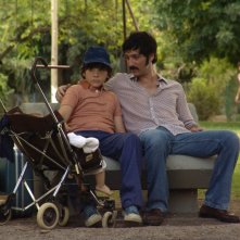 Infanzia clandestina: Ernesto Alterio e Teo Gutiérrez Moreno in una scena del film