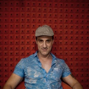 Reality: Aniello Arena nel 'confessionale' in una scena del film