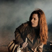 Dietro il buio: Sarah Maestri impaurita in un momento del film