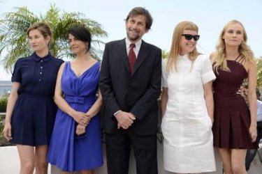 Cannes 2012: il presidente della giuria Nanni Moretti, con gli altri giurati