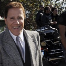 Fallo per Papà: Giacomo Rizzo sorride sul set del film