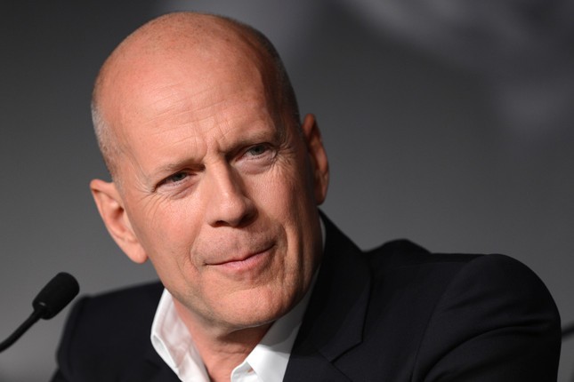 Bruce Willis, la famiglia prega perché avvenga un miracolo di Natale