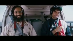 Clip 'Sull'elicottero' - Il dittatore