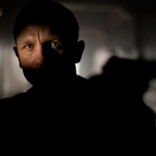 007 - Skyfall: Daniel Craig in una misteriosa scena del film