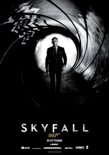 007 - Skyfall: la locandina italiana del film