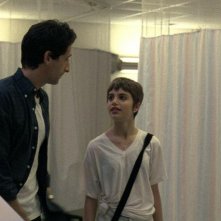 Adrien Brody e Sami Gayle in una scena di Detachment - Il distacco
