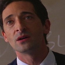 Adrien Brody nei panni del supplente Henry Barthes in un'immagine di Detachment - Il distacco