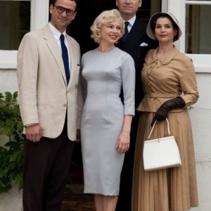Marilyn: Michelle Williams, Dougray Scott, Julia Ormond e Kenneth Branagh in una scena del film