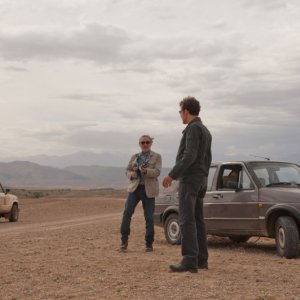 Robert De NIro con Clive Owen e Jason Statham in una sequenza di Killer Elite