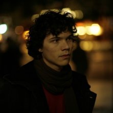 Un amore di gioventù: il giovane Sebastian Urzendowsky in una scena