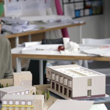 Un amore di gioventù: la giovane Lola Creton in una scena tratta dal film