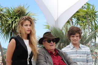 Bernardo Bertolucci a Cannes con i giovani interpreti di Io e te Tea Falco e Jacopo Olmo Antinori