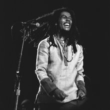 Marley: il mitico Bob Marley immortalato in tutta la sua solarità in una scena del documentario