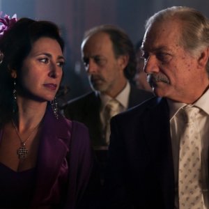 Qualche nuvola: Giorgio Colangelio e Antonella Attili in una scena del film