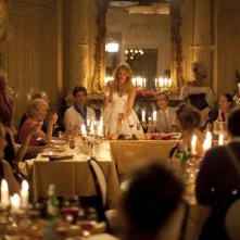 L'amore dura tre anni: una scena di festeggiamento del film