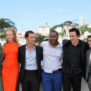 Macy Gray, Nicole Kidman, Matthew McCounaghey, Lee Daniels, John Cusack e Zac Efron a Cannes prima della conferenza stampa di The Paperboy