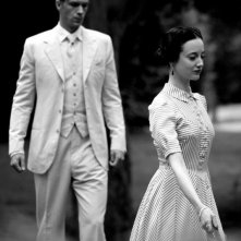 Edward e Wallis: James D'Arcy insieme a Andrea Riseborough in un'immagine del film di Madonna