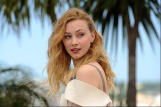 Un primo piano di Sarah Gadon, interprete di Cosmopolis, a Cannes