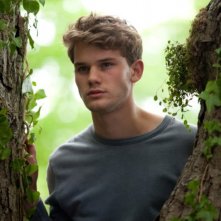 Jeremy Irvine nel drammatico Now Is Good