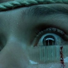 Primo piano di Cristina Marsillach in una scena del film Opera (1987)