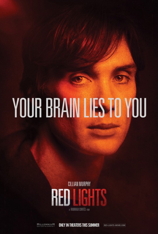 Il Character Poster Di Cillian Murphy In Red Lights 242405