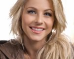 Julianne Hough in cerca di pace