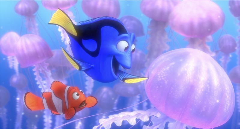 Alla ricerca di Nemo in 3D: Dory e Nemo tra le meduse