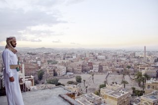 Un'immagine tratta dal documentario Yemen's Reluctant Revolutionary