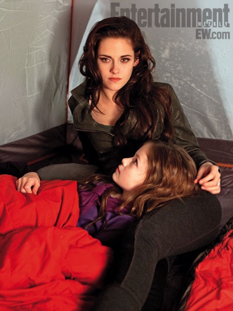 Kristen Stewart E Mackenzie Foy Madre E Figlia In Twilight Saga Breaking Dawn Parte 2 243352