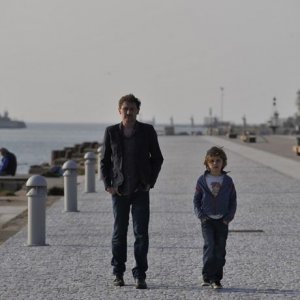 Miljan Chatelain con Jean-Paul Rouve in una scena di Quand je serai petit