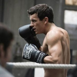 Mario Casas sul ring nel film Tengo ganas de ti