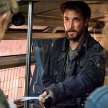 Falling Skies Noah Wyle In Una Scena Dell Episodio Shall We Gather At The River 243678
