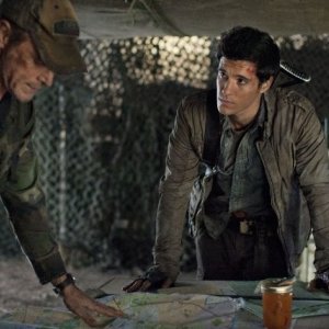 Falling Skies: Will Patton e Drew Roy nell'episodio Worlds Apart