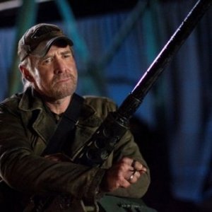Falling Skies: Will Patton in un'immagine dell'episodio Shall We Gather at the River