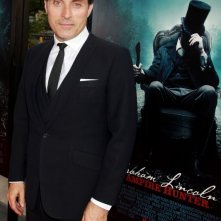 La leggenda del cacciatore di vampiri: Rufus Sewell a New York City per la premiere mondiale del film