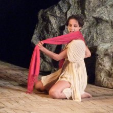 LORENZA CAROLEO in una scena di Upupa My Dream Is My Rebel King, regia di Antonio Orfanò
