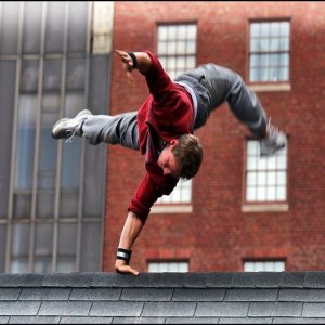 Freerunner - Corri o Muori: un'acrobatica scena del film