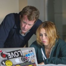 LOL - Pazza del mio migliore amico: Miley Cyrus e Thomas Jane in una scena del film