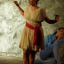 PAESTUM/TEMPLI/ Festival Il Racconto delle Pietre 2011/ LORENZA CAROLEO con STEFANIA BIFFANI /in una scena di Upupa My Dream is My Rebel King regia di ANTONIO ORFANO' 