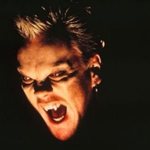 Kiefer Sutherland in Ragazzi Perduti.