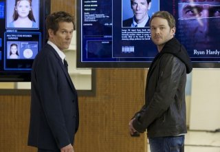 The Following: Kevin Bacon e Shawn Ashmore in una scena della serie