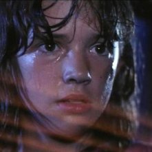 Una giovanissima Asia Argento in una scena di Demoni 2.