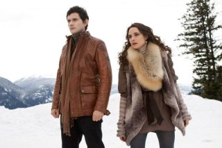 Christian Camargo e Mia Maestro in un'immagine di Twilight Saga: Breaking Dawn - Parte 2