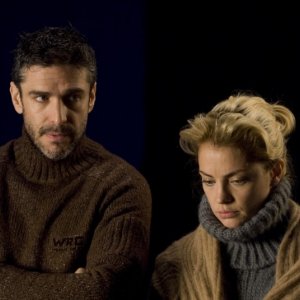 El Campo: Leonardo Sbaraglia insieme a Dolores Fonzi in una scena del film