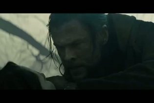 Clip 'Aiuto nella foresta oscura' - Biancaneve e il cacciatore