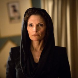 Grimm: Mary Elizabeth Mastrantonio nell'episodio Woman in Black