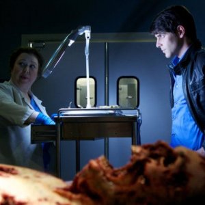 Grimm: Sharon Sachs e David Giuntoli nell'episodio Danse Macabre